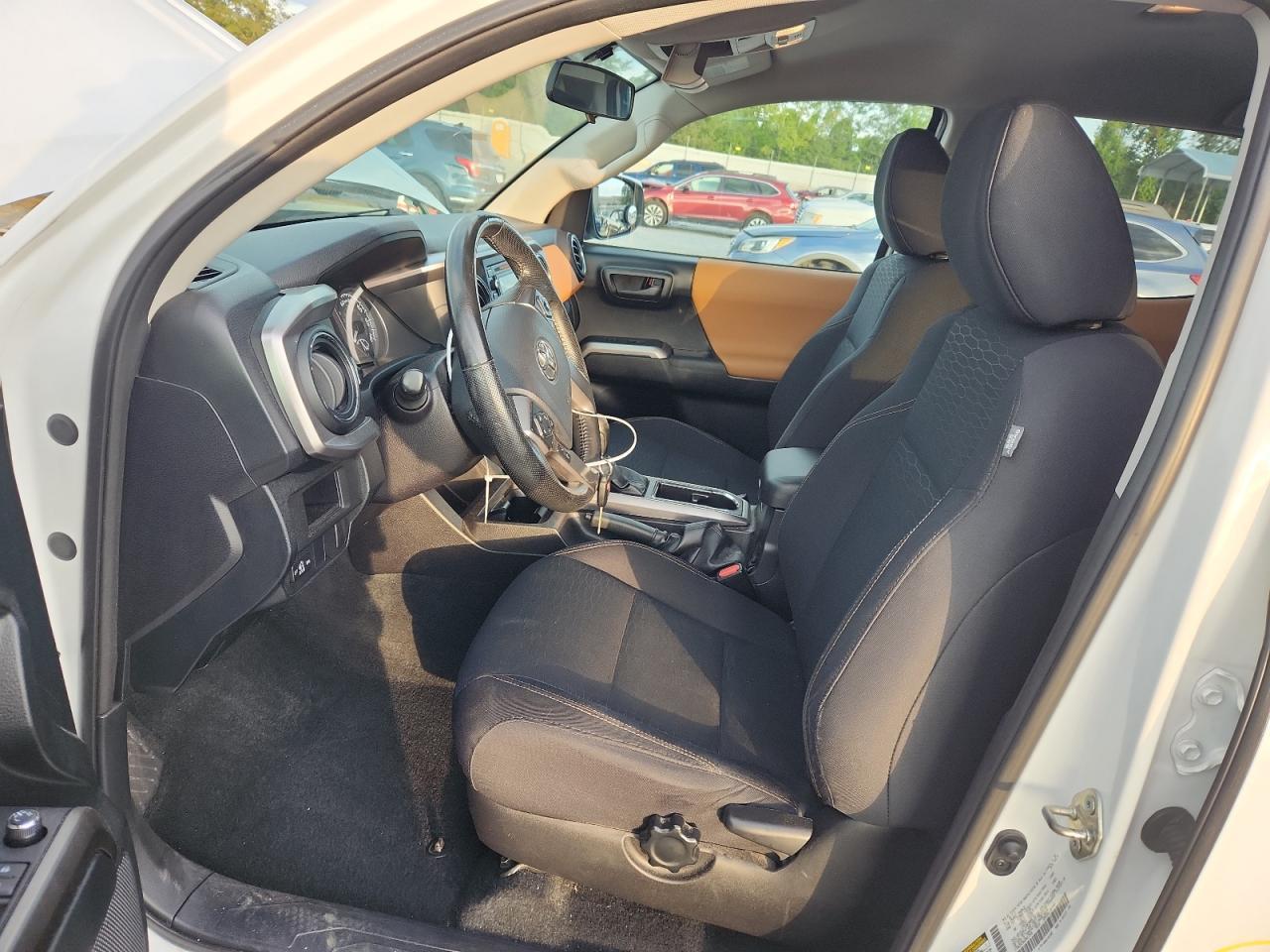 2016 TOYOTA TACOMA