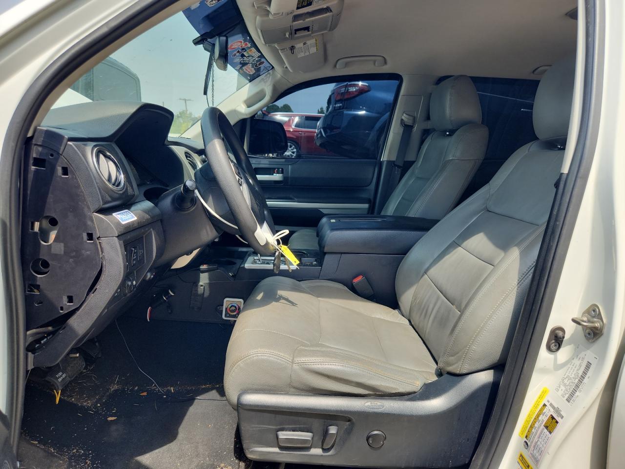 2016 TOYOTA TUNDRA