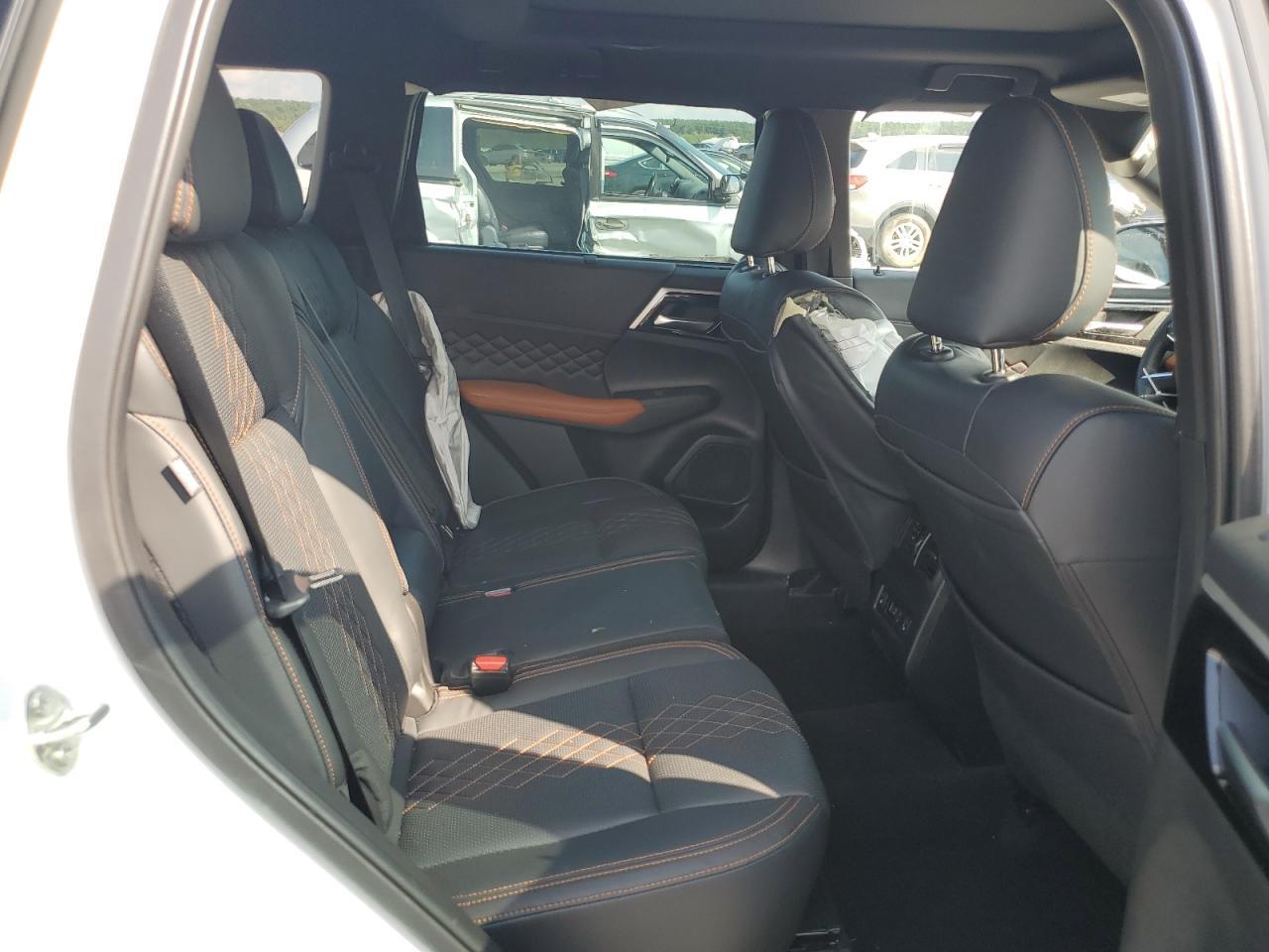 2022 MITSUBISHI outlander
