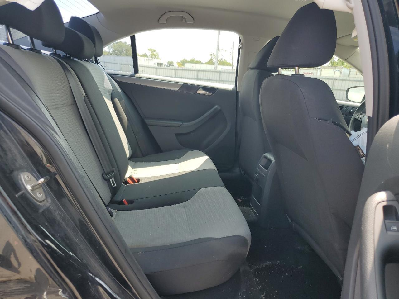 2017 VOLKSWAGEN JETTA