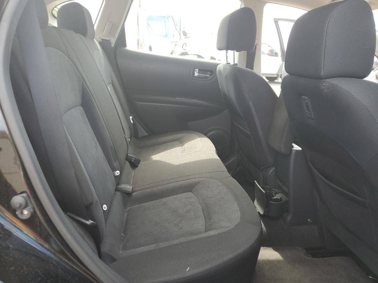 2012 NISSAN ROGUE