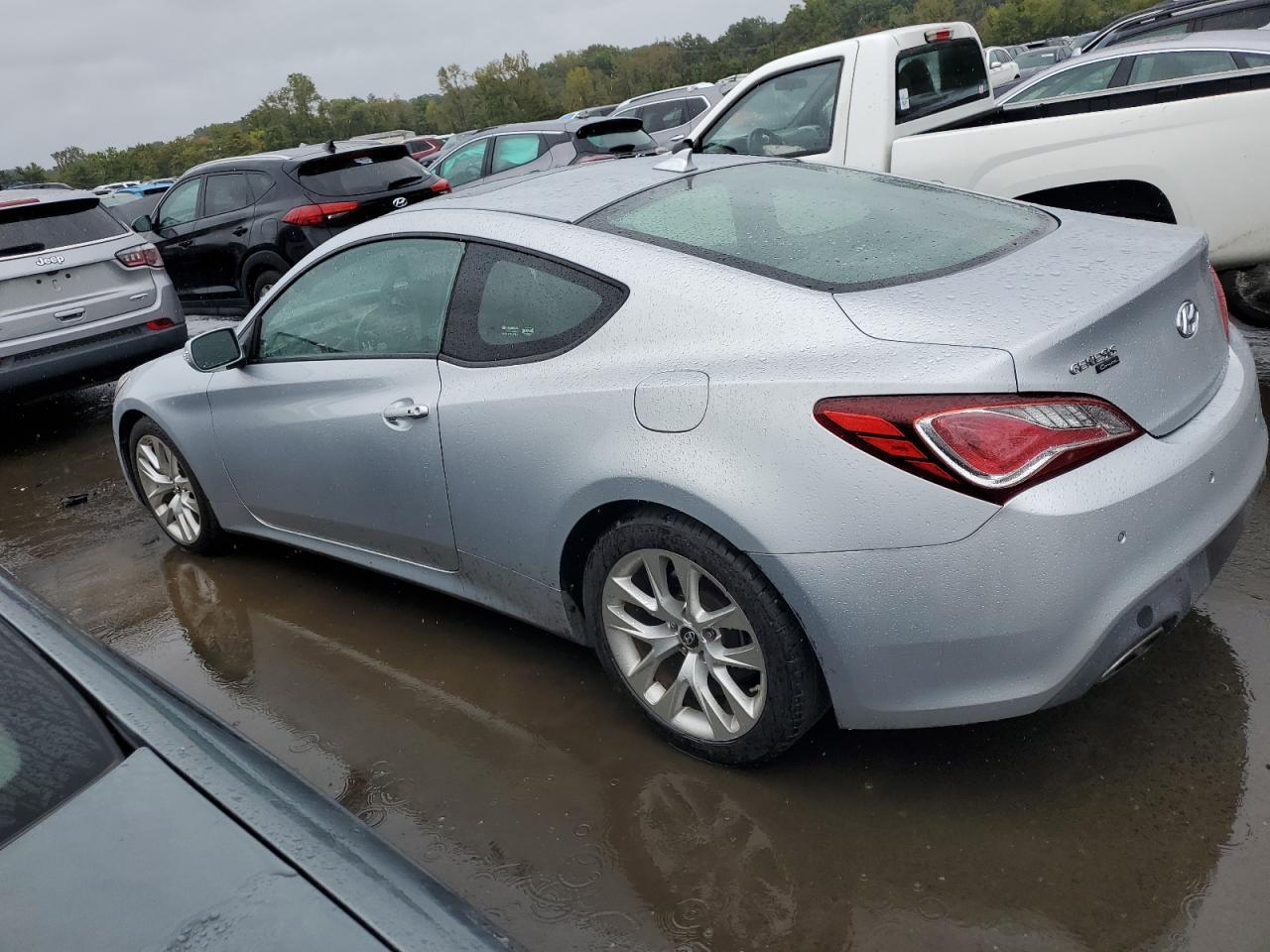 2013 HYUNDAI GENESIS