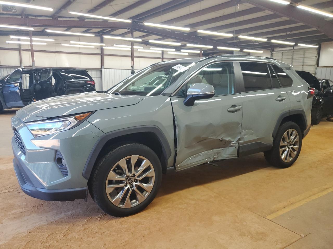 2019 TOYOTA RAV4