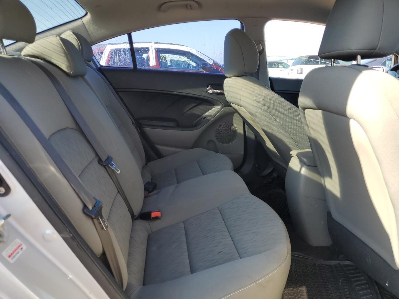 2016 KIA FORTE
