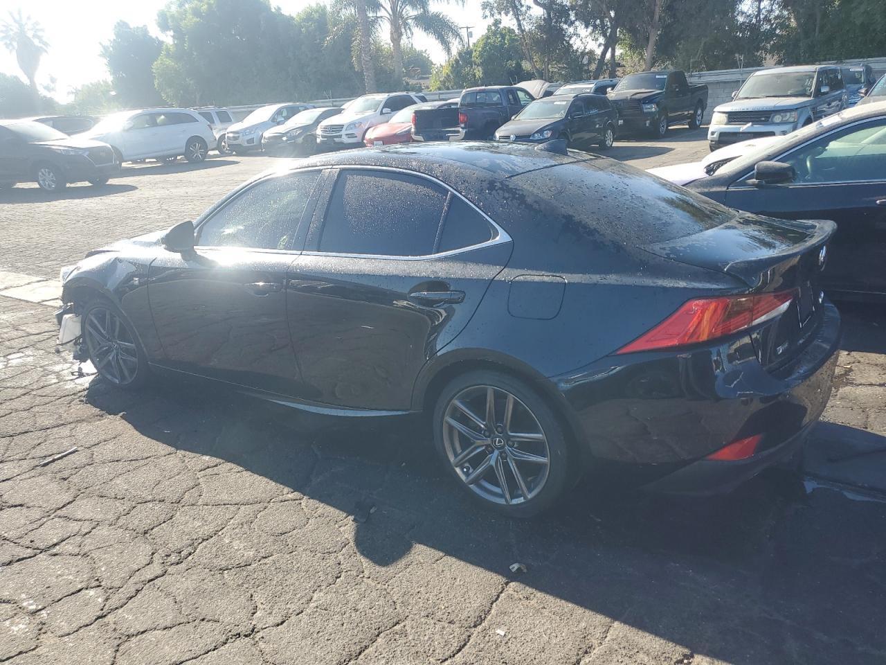 2019 LEXUS Is
