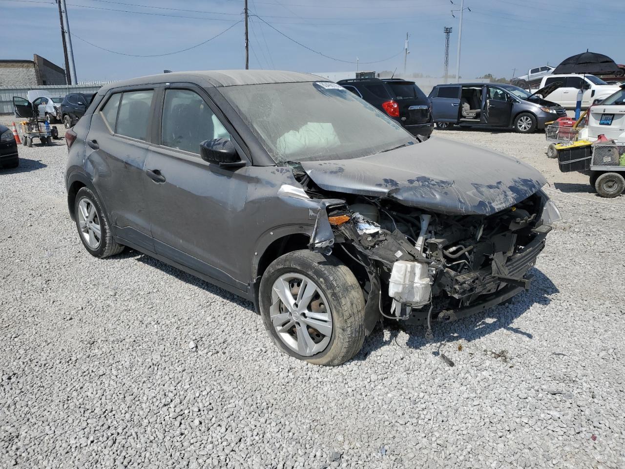 2021 NISSAN KICKS