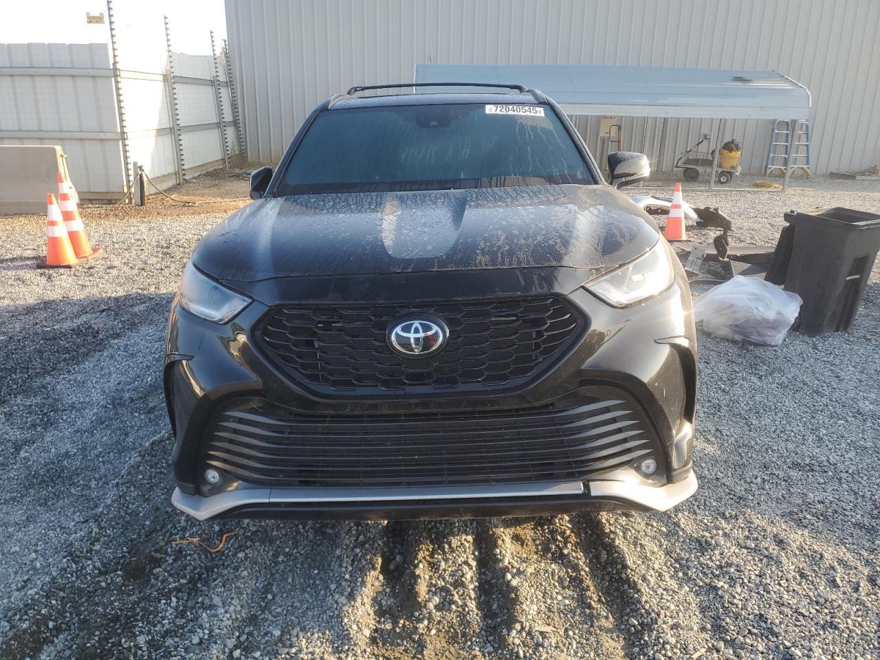 2022 TOYOTA HIGHLANDER