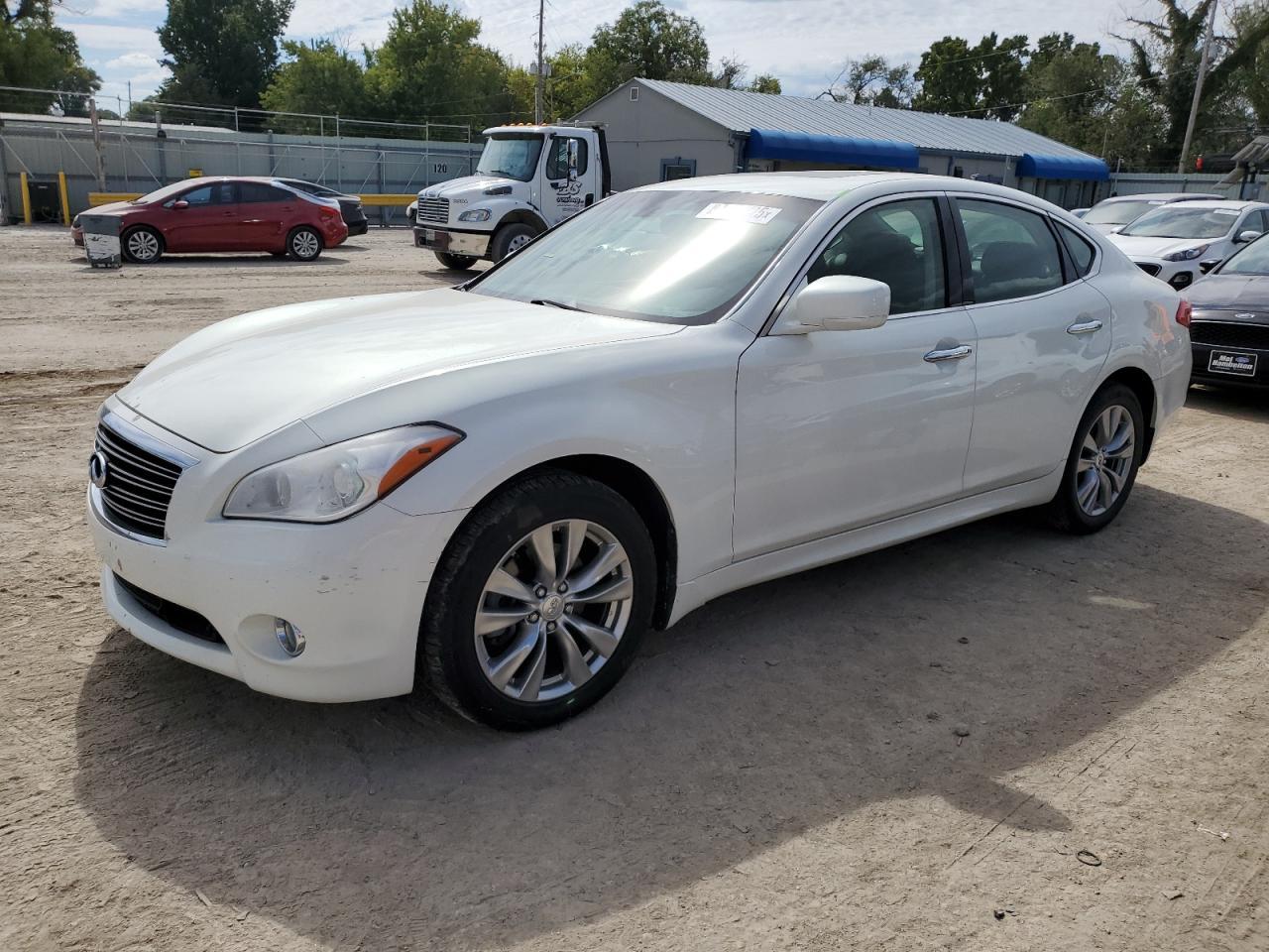 2013 INFINITI M37