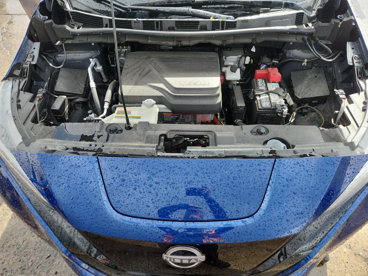 2025 NISSAN LEAF