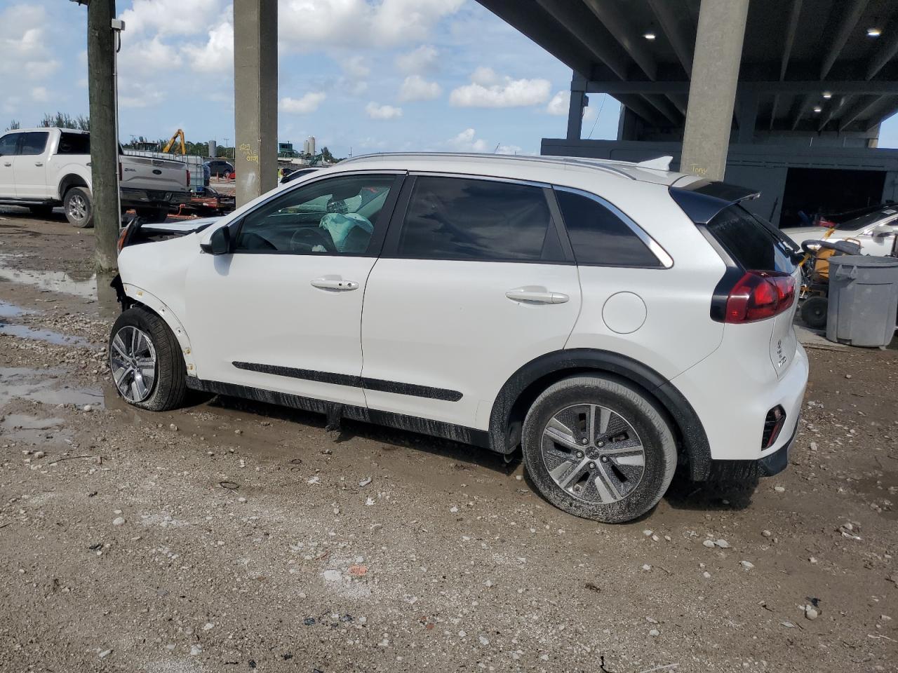 2022 KIA Niro