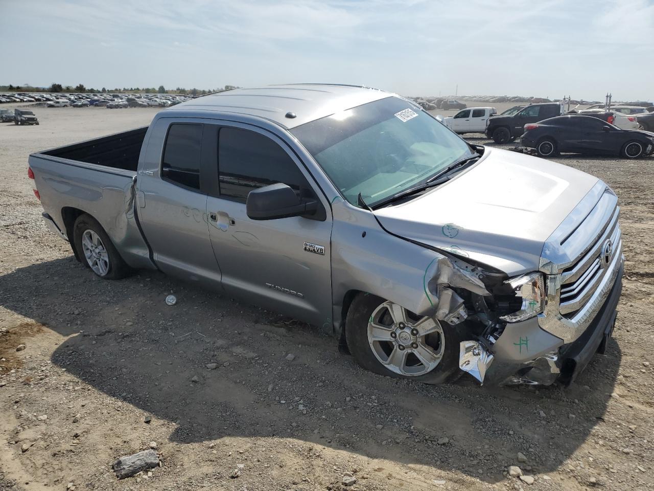 2016 TOYOTA TUNDRA