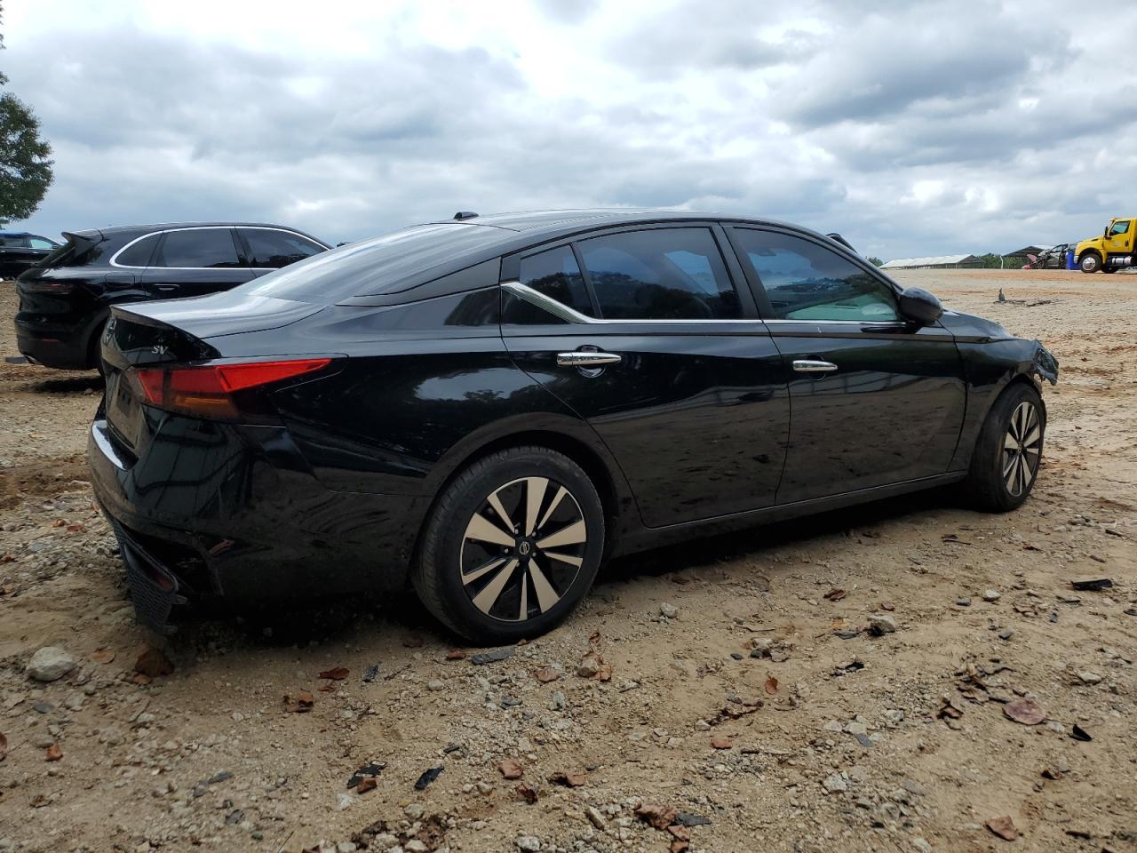2021 NISSAN ALTIMA