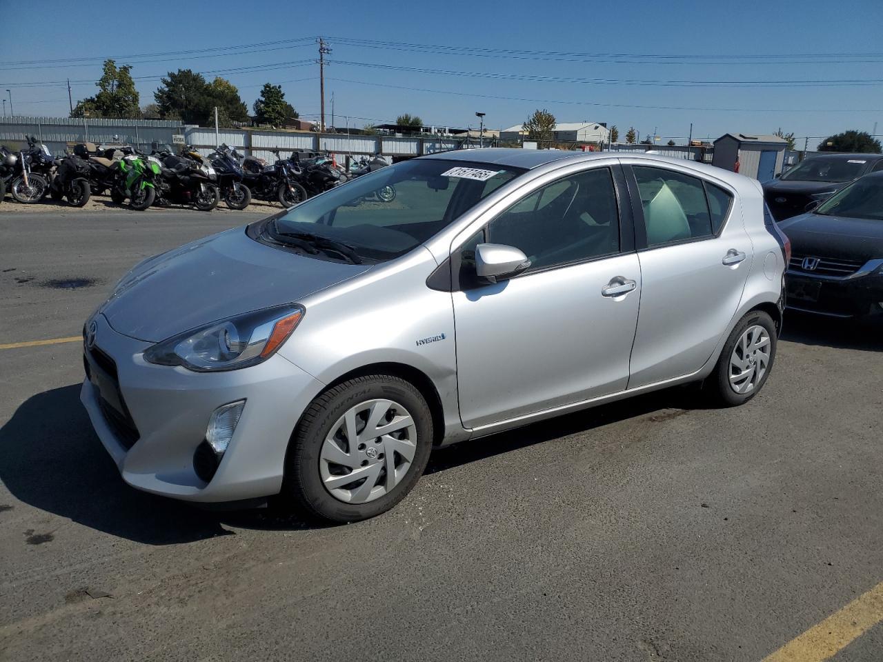2015 TOYOTA Prius c