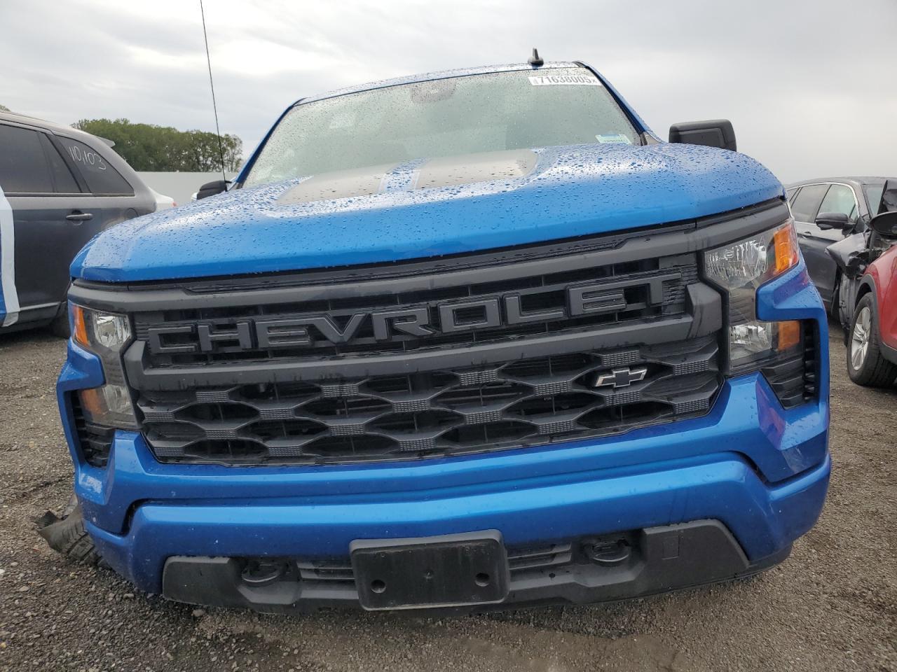 2024 CHEVROLET Silverado