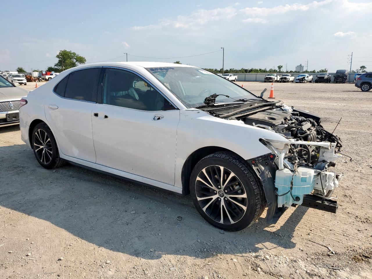 2020 TOYOTA CAMRY