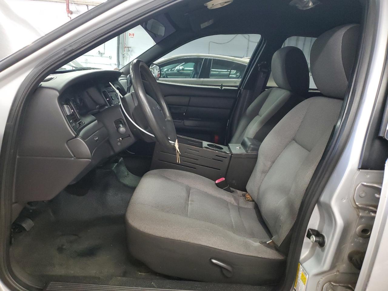 2011 FORD Crown Victoria