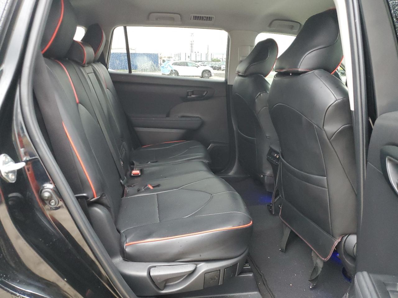 2024 TOYOTA HIGHLANDER