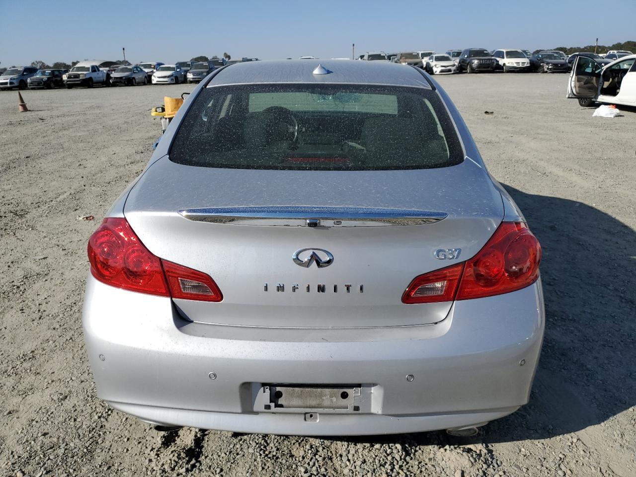 2012 INFINITI G37