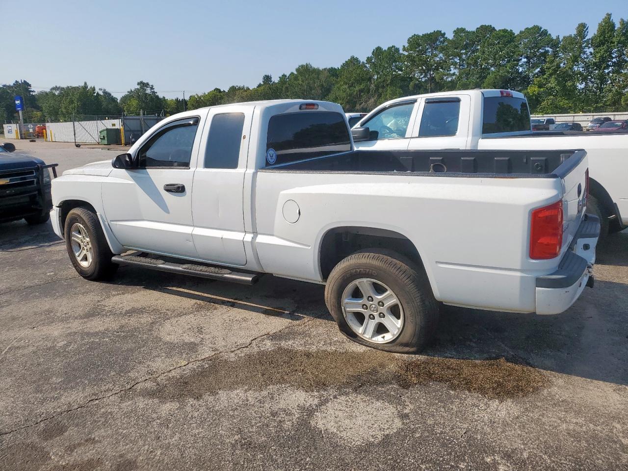 2011 DODGE Dakota