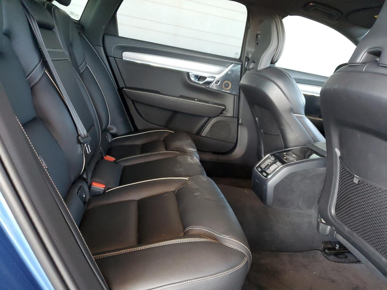 2020 VOLVO S90
