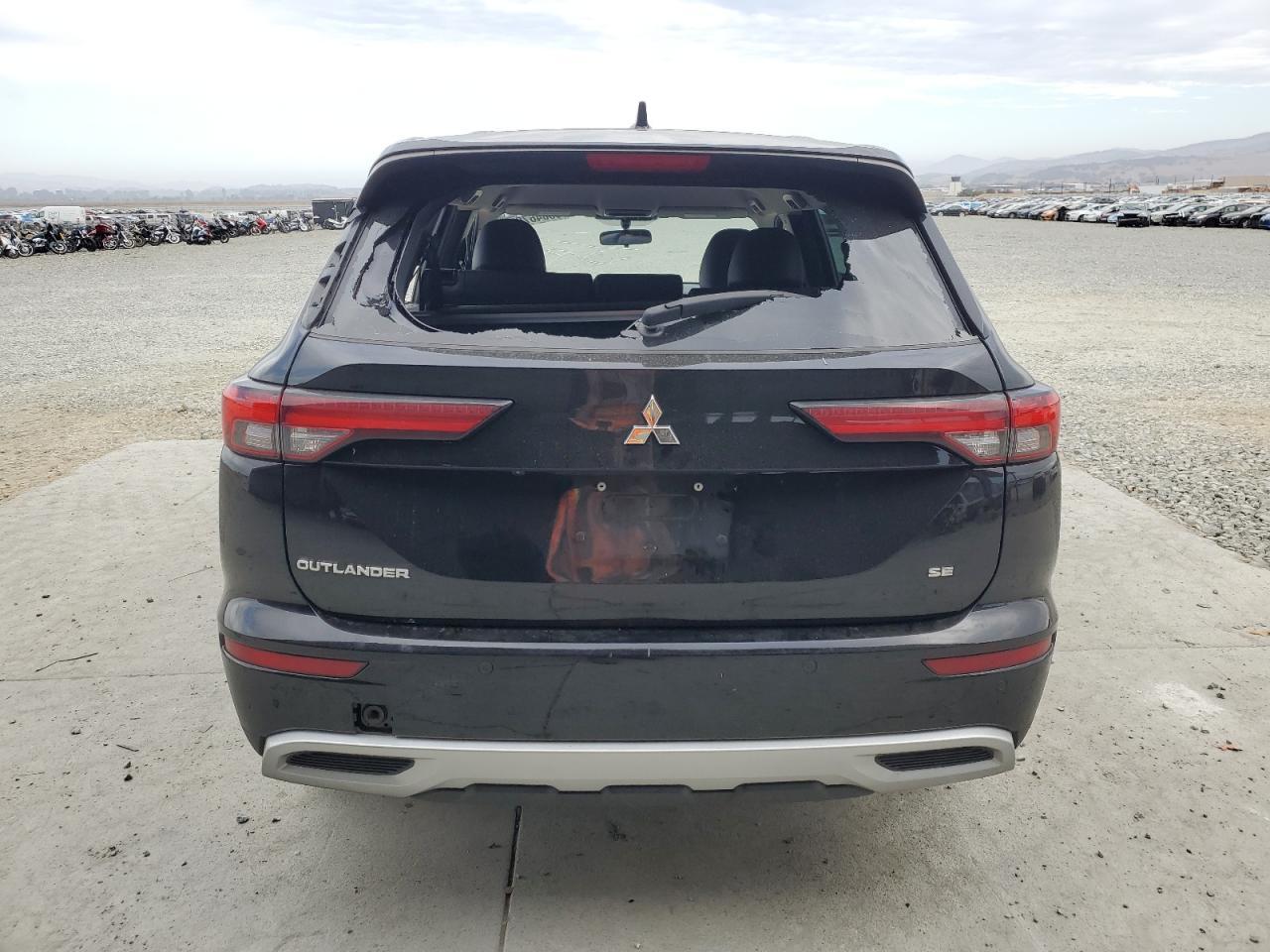 2023 MITSUBISHI outlander