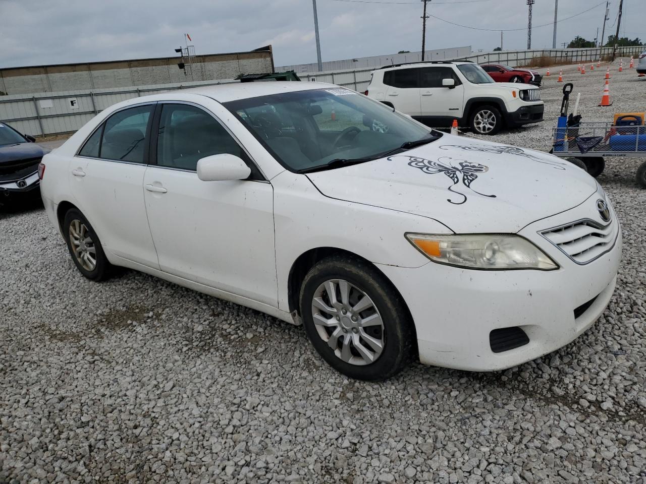 2011 TOYOTA CAMRY
