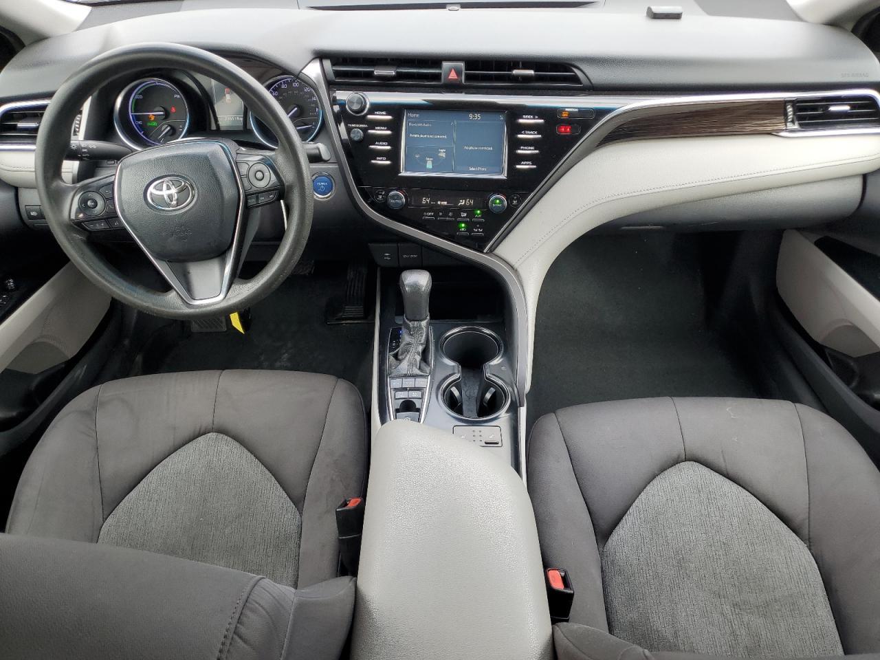 2018 TOYOTA CAMRY