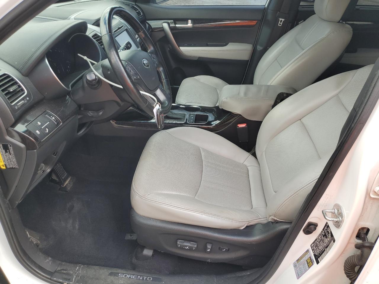 2014 KIA SORENTO