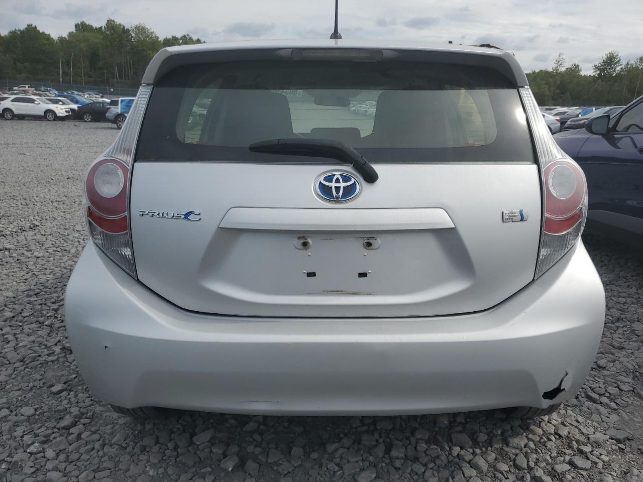 2014 TOYOTA Prius c