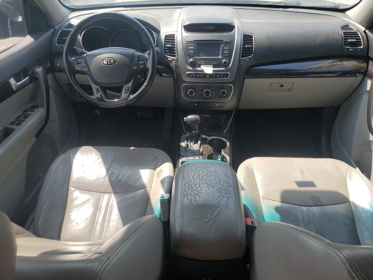 2014 KIA SORENTO