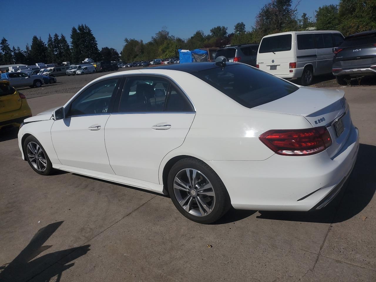 2016 MERCEDES-BENZ E-Class