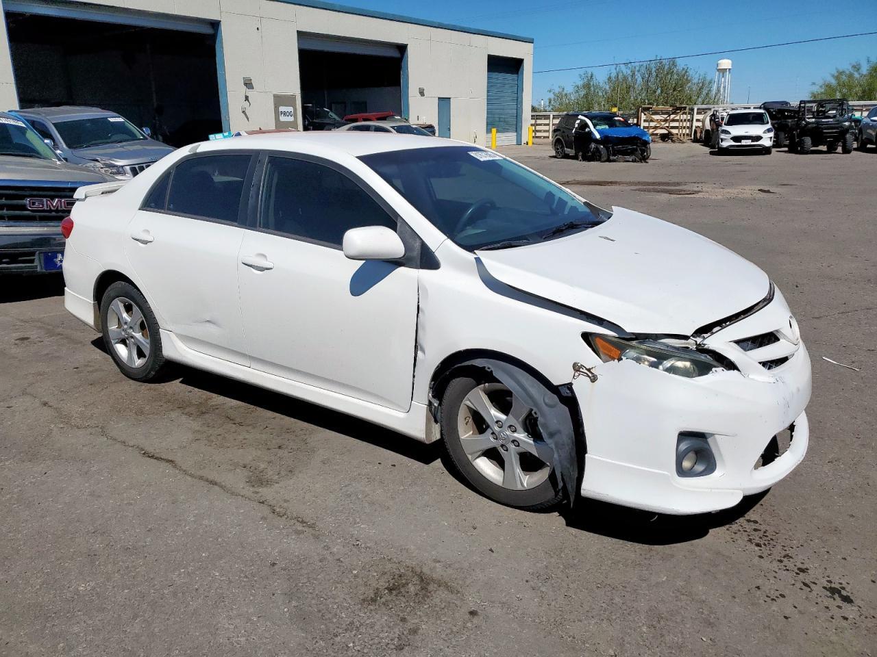 2013 TOYOTA COROLLA