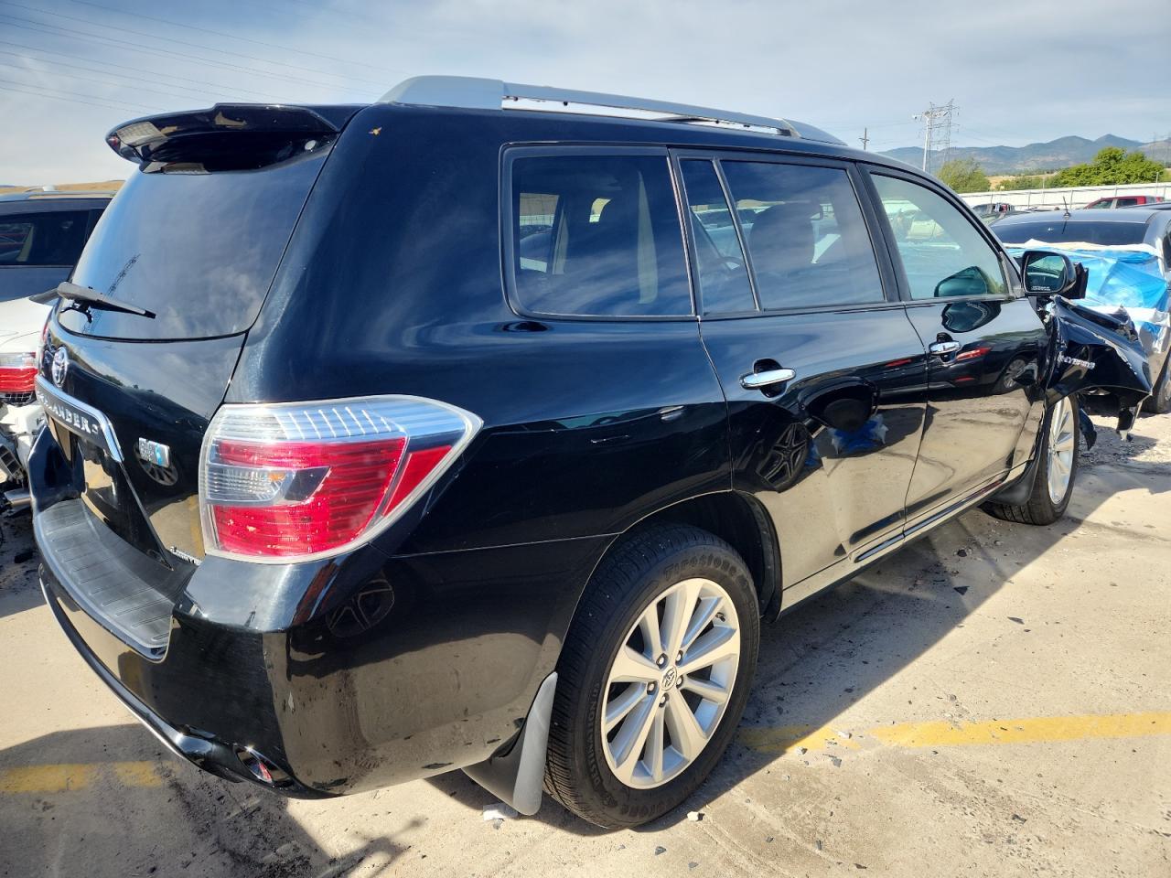 2010 TOYOTA HIGHLANDER