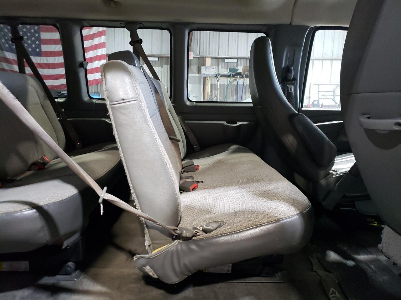 2012 CHEVROLET Express 3500