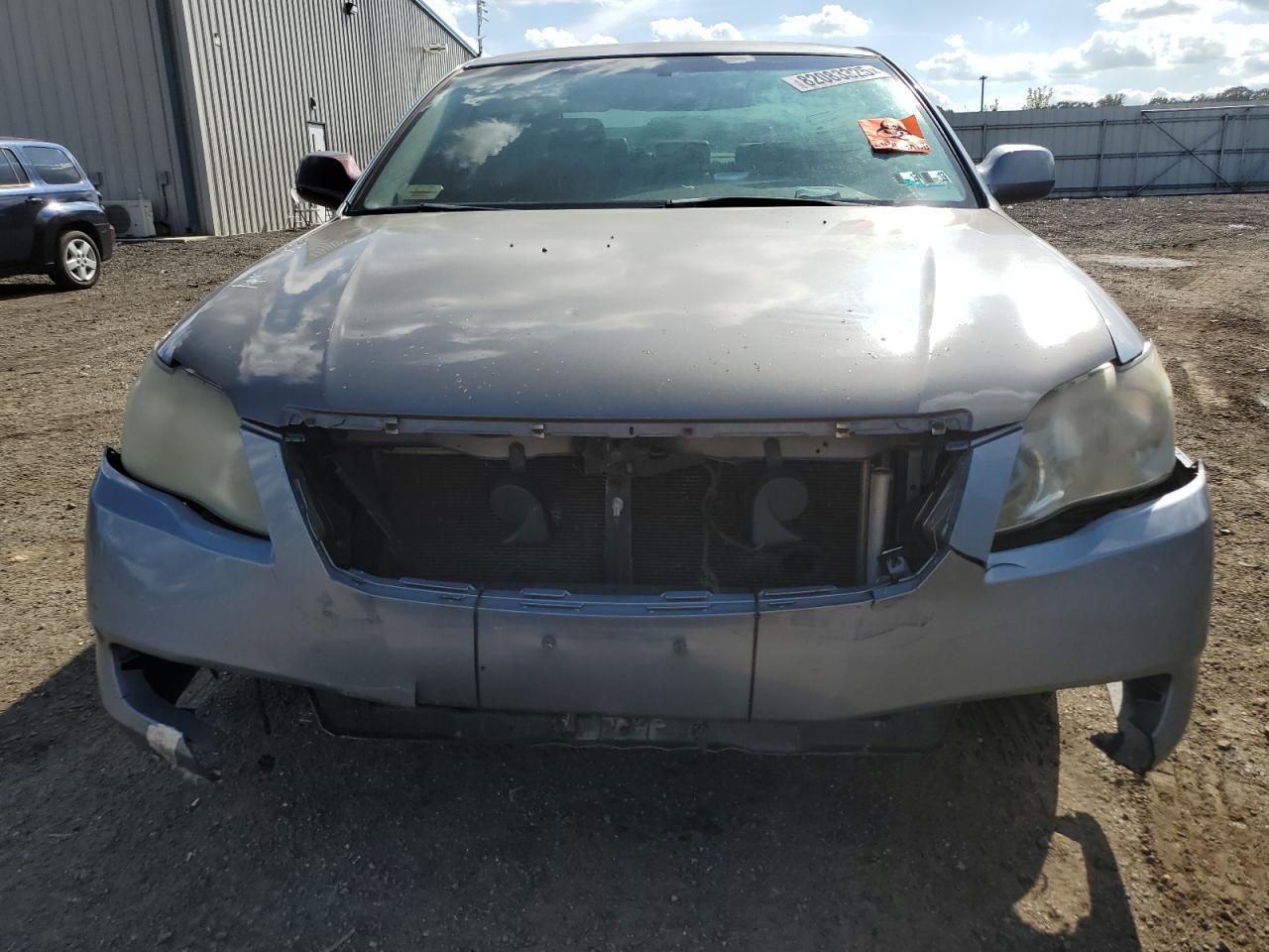 2006 TOYOTA Avalon