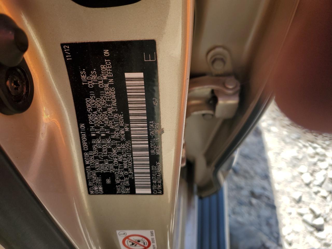 2013 LEXUS LX 570