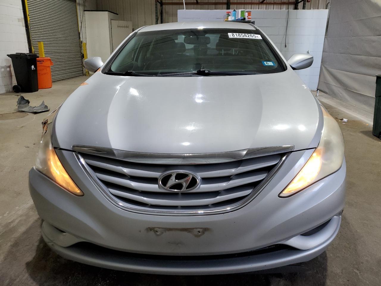 2011 HYUNDAI SONATA