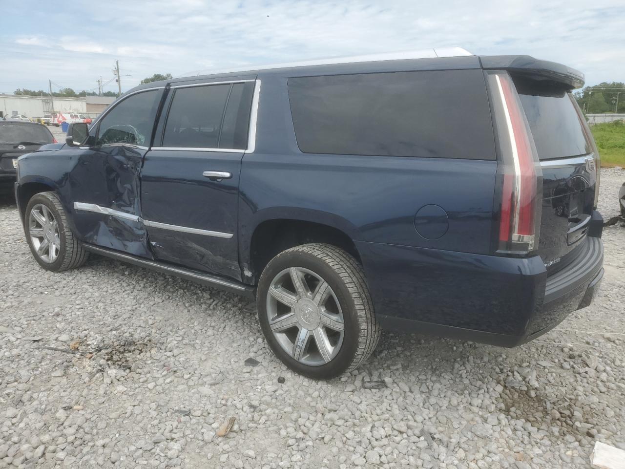 2017 CADILLAC Escalade ESV