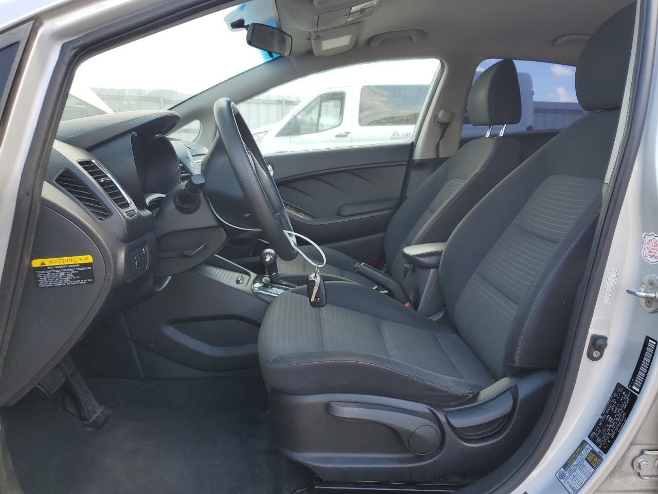 2017 KIA FORTE