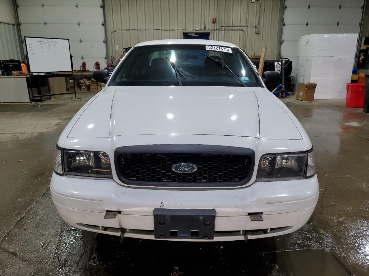 2008 FORD Crown Victoria