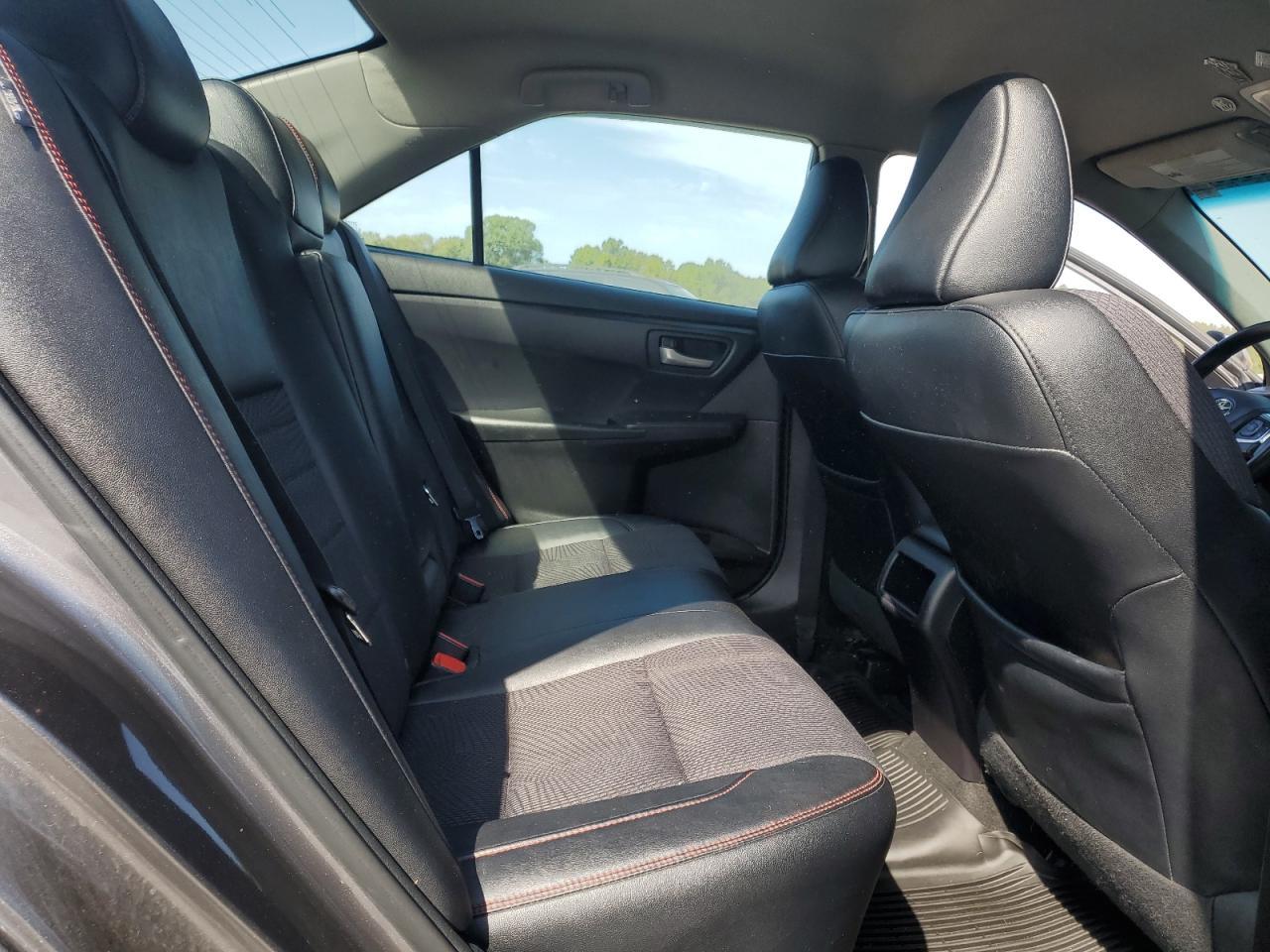 2016 TOYOTA CAMRY