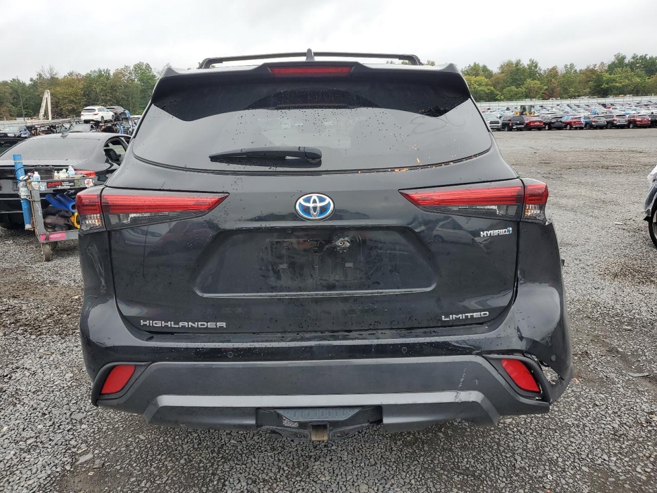 2022 TOYOTA HIGHLANDER
