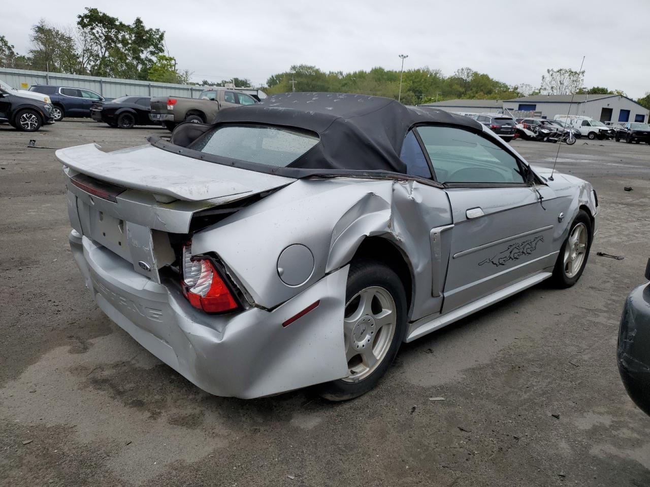 2004 FORD MUSTANG