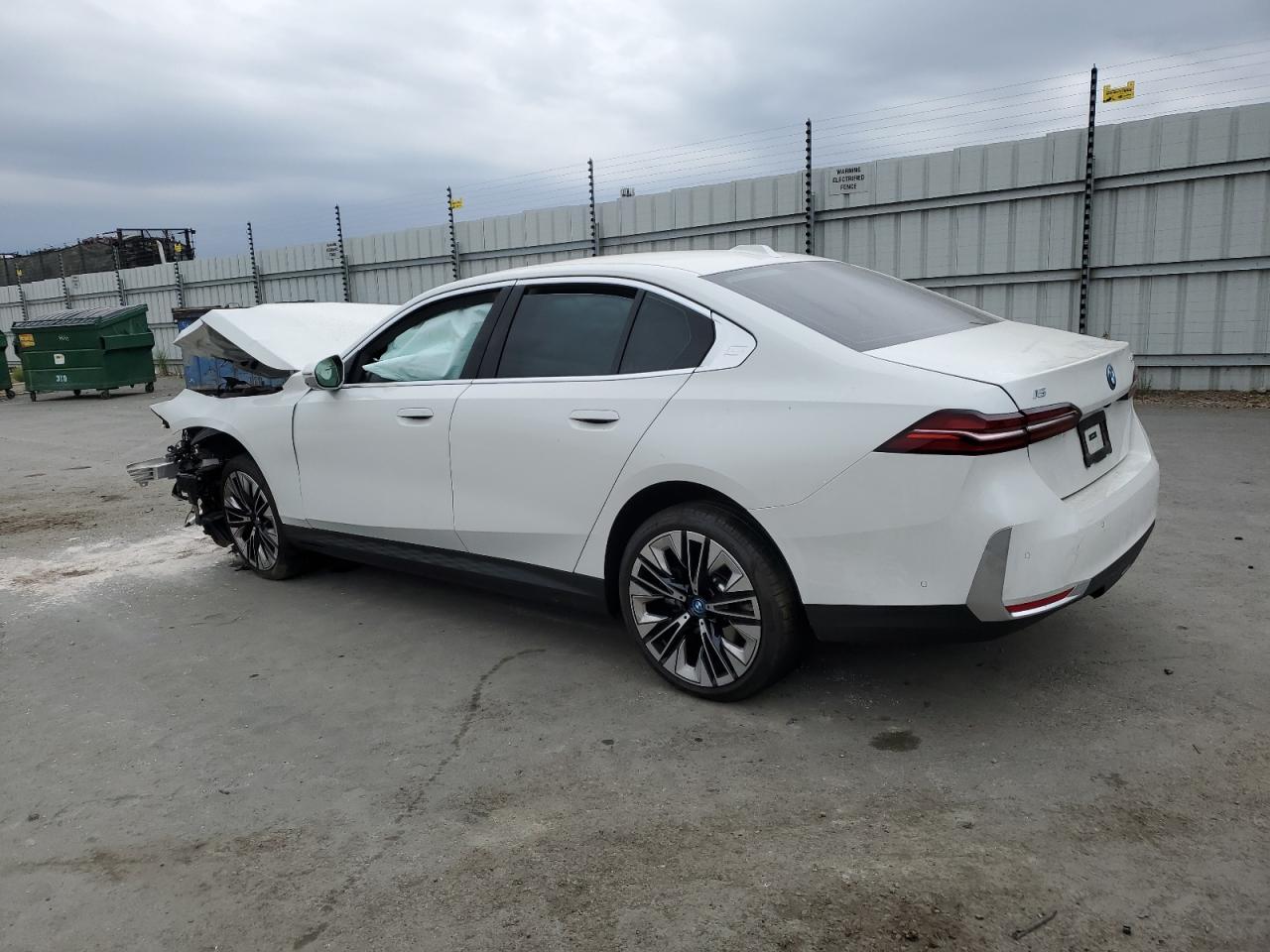 2024 BMW i5
