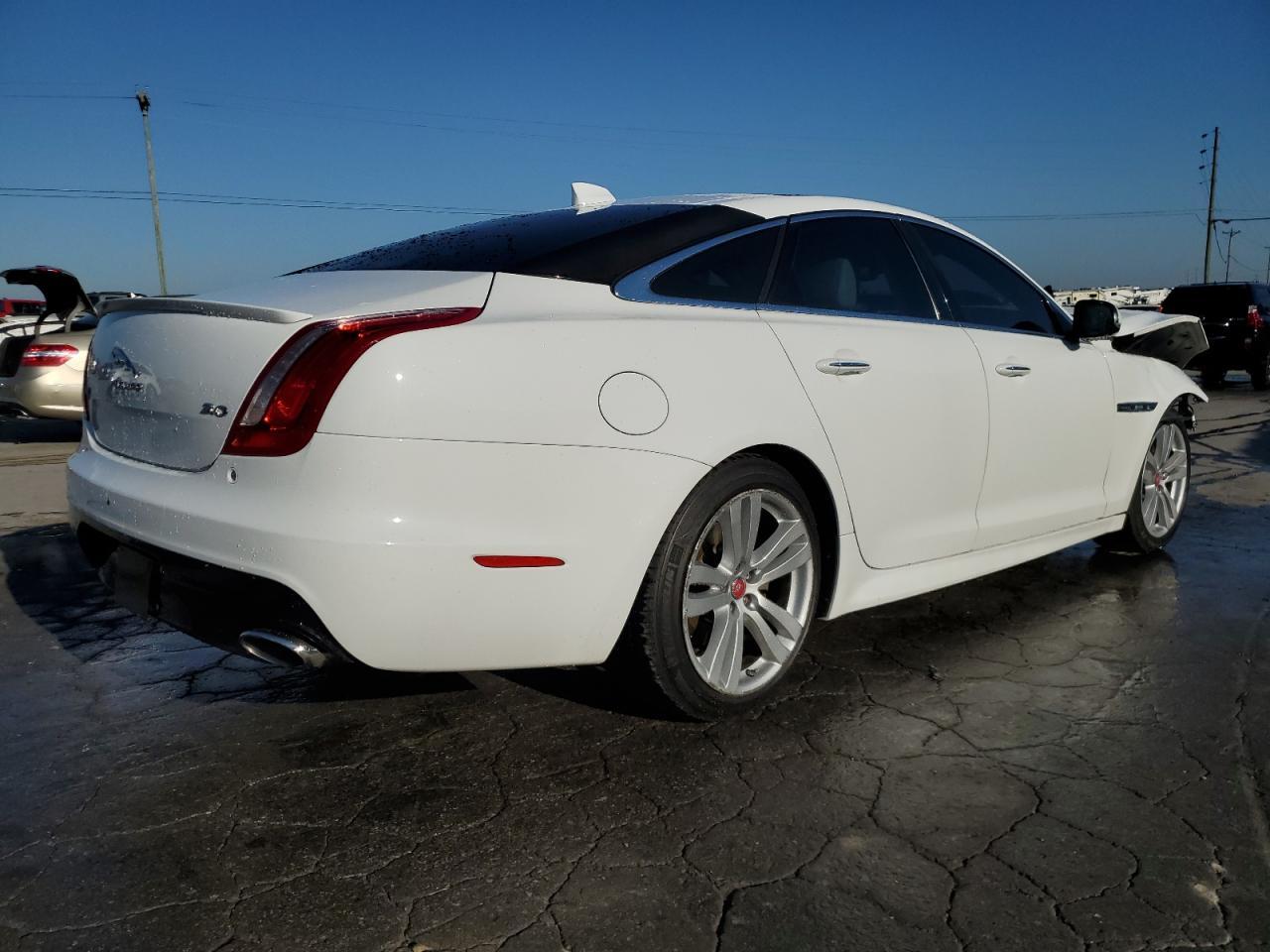 2016 JAGUAR Xj-Series