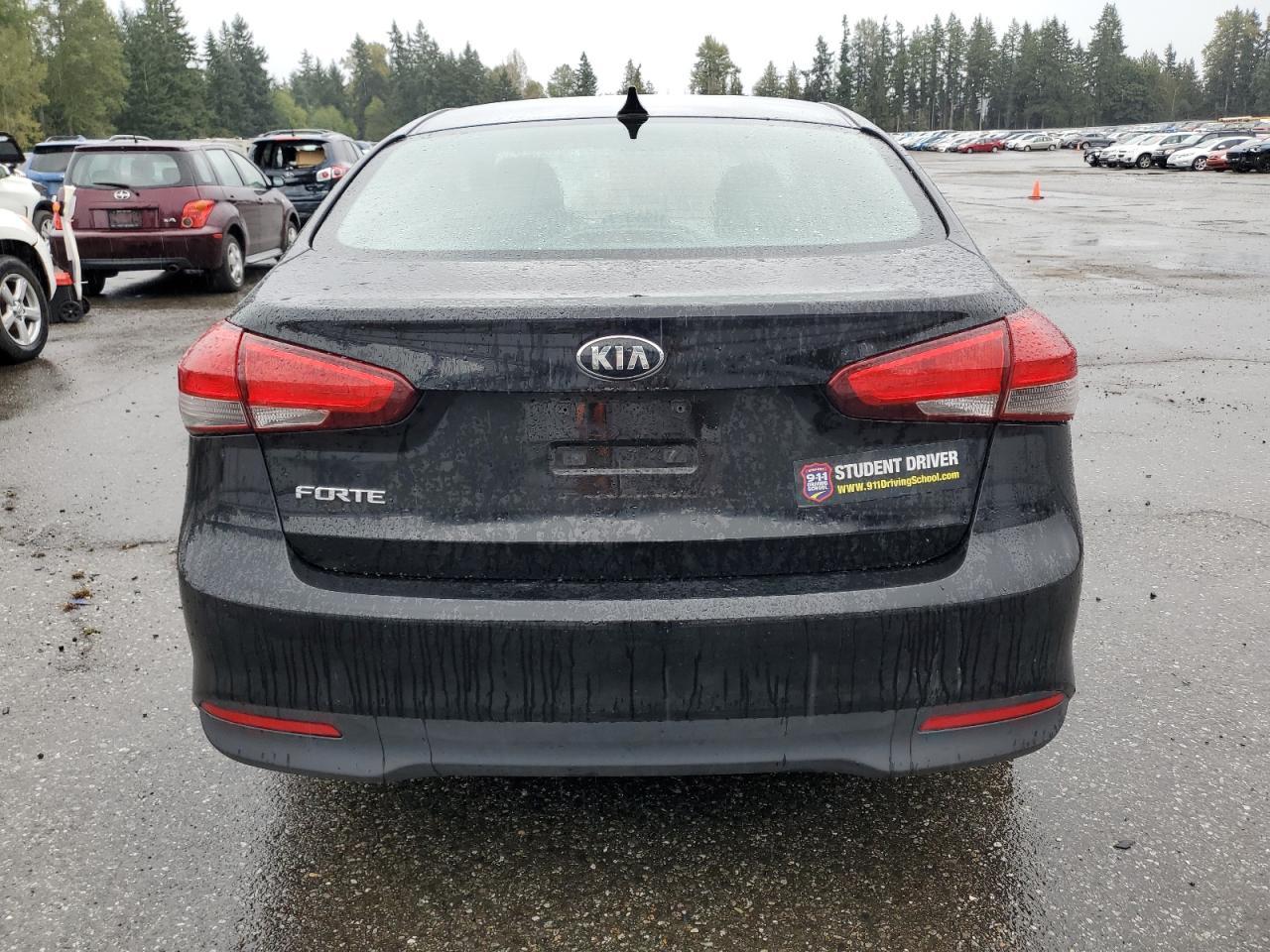 2017 KIA FORTE