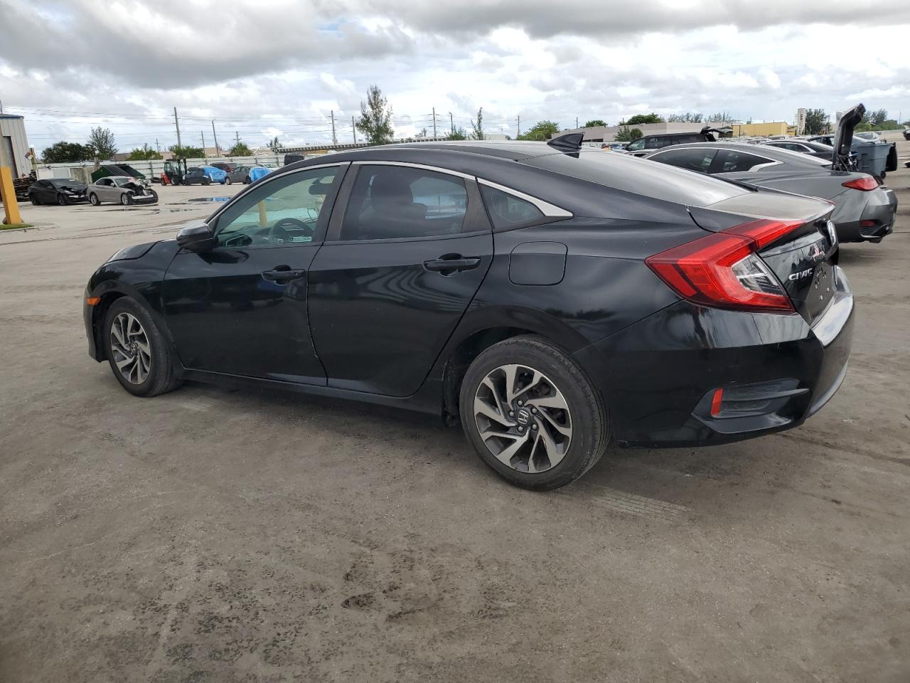 2018 HONDA CIVIC