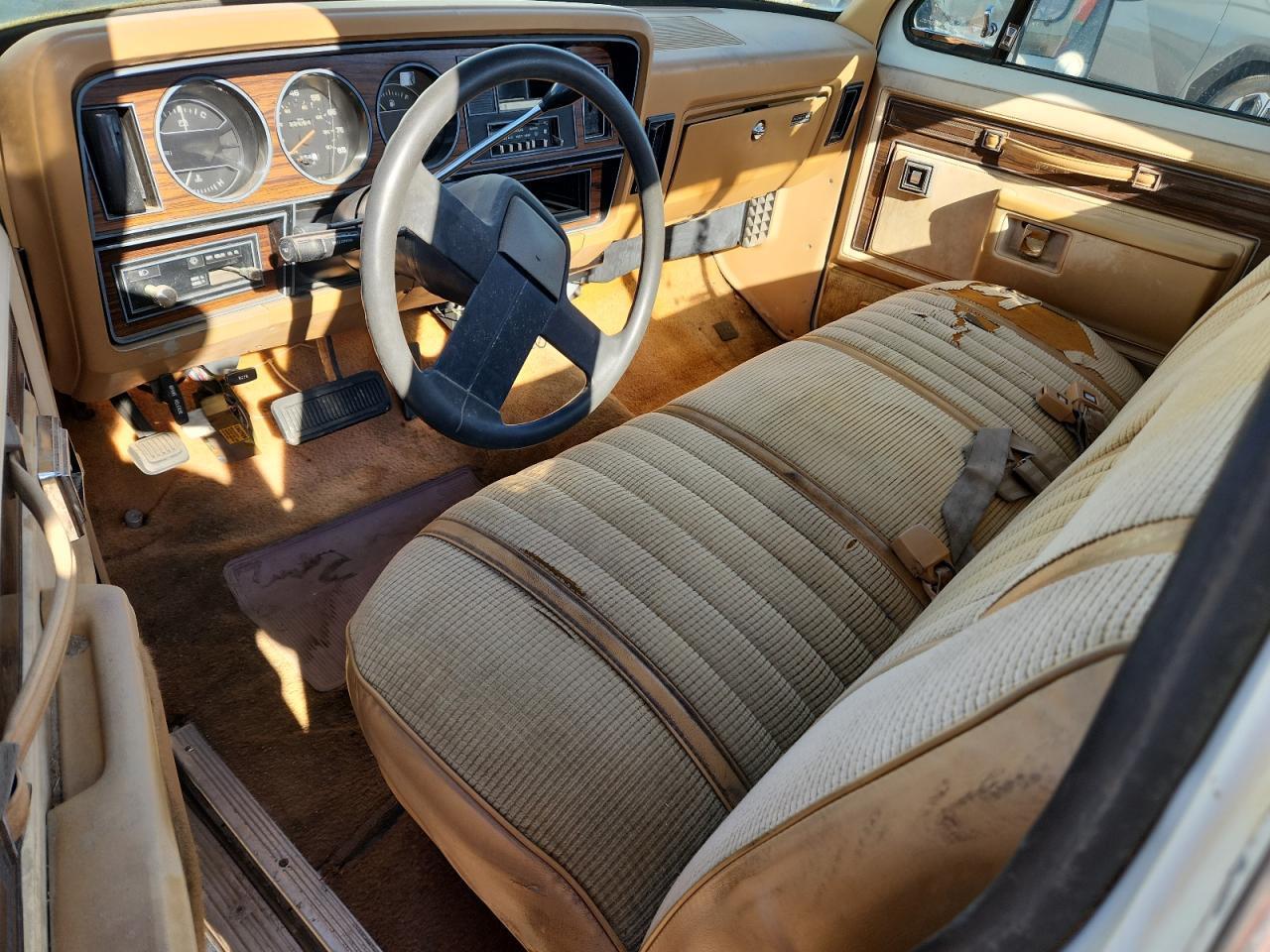 1985 DODGE D-Series