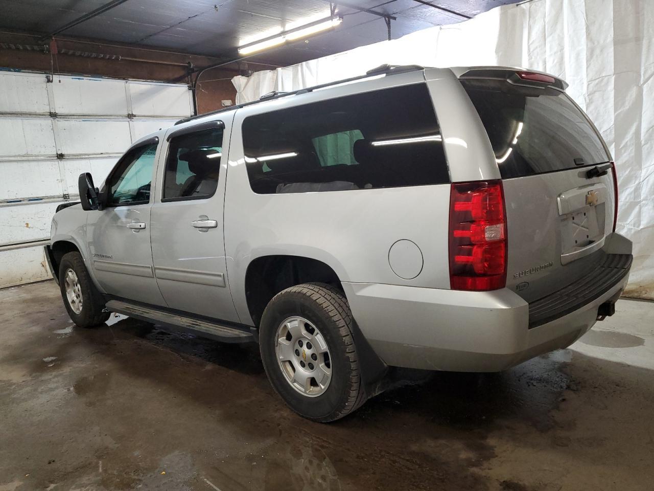 2013 CHEVROLET Suburban