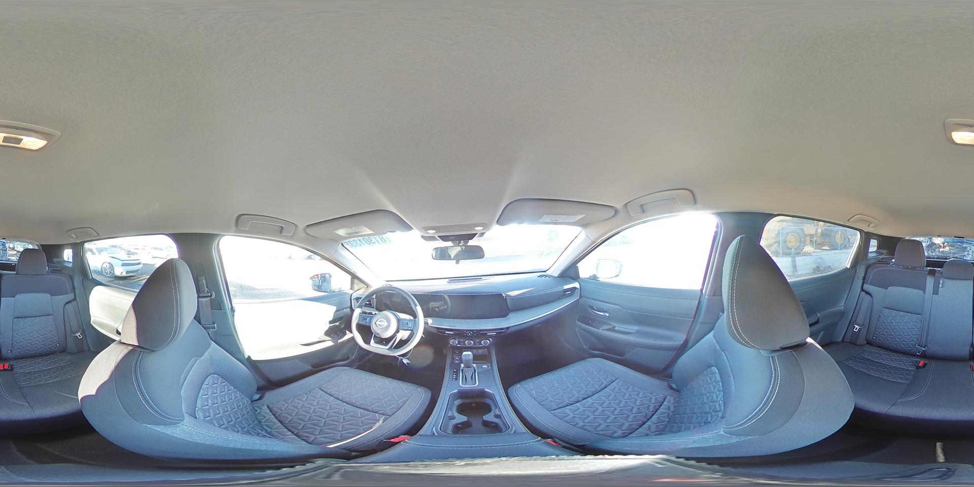 2025 NISSAN KICKS